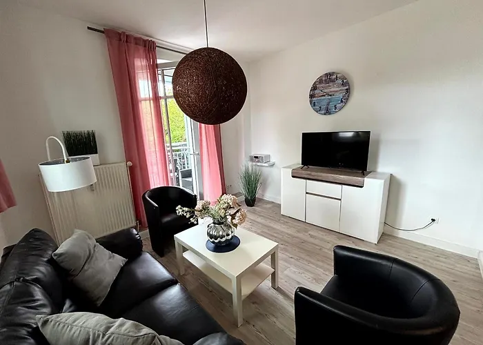 Haus Ostseewelle - Ankerplatz * Dahme (Schleswig-Holstein)